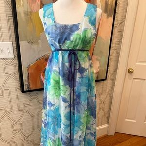 Vintage, size 4-6, Maxi Floral Chiffon Dress